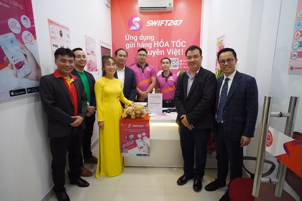 Thăm quan điểm giao nhận SWIFT247.