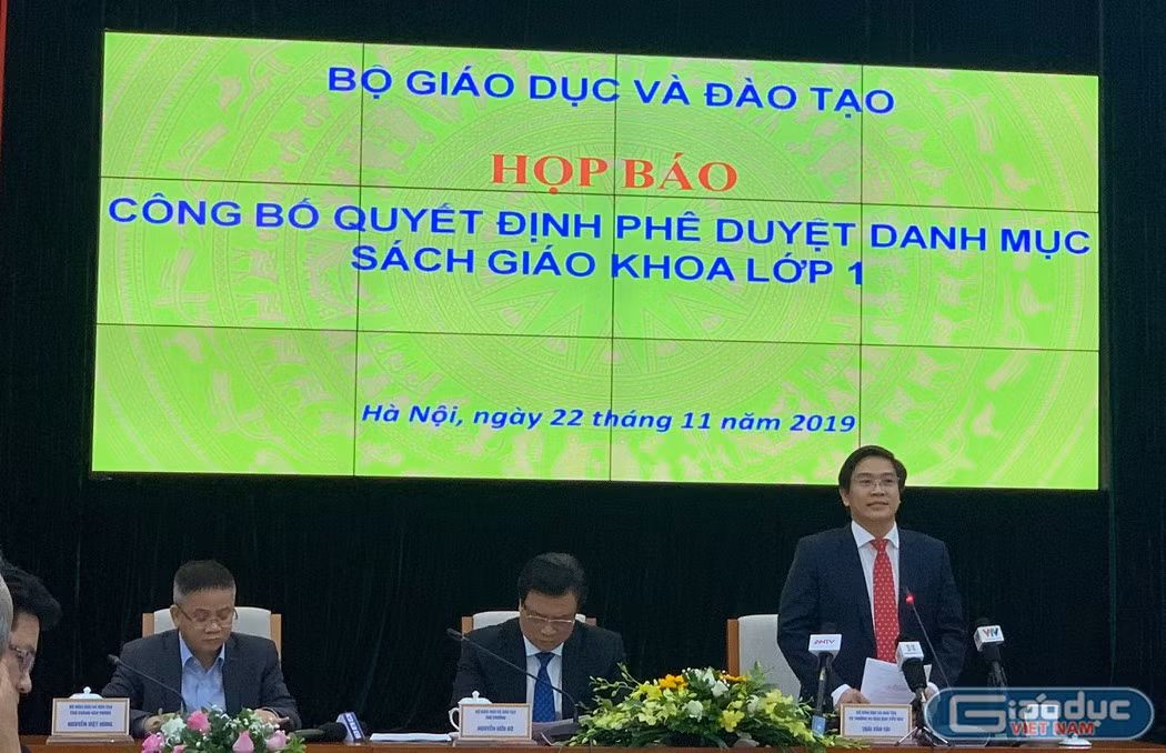 Bộ Giáo dục và Đào tạo tổ chức họp báo công bố danh mục sách giáo khoa lớp 1. (Ảnh minh họa: Thùy Linh)