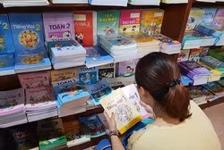 Bộ giáo dục và Đào tạo đã không thực hiện được bộ sách giáo khoa như kế hoạch ban đầu (Ảnh minh họa: Laodong.vn) Bộ giáo dục và Đào tạo đã không thực hiện được bộ sách giáo khoa như kế hoạch ban đầu (Ảnh minh họa: Laodong.vn)