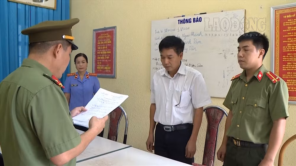 Con những lãnh đạo đã được sửa điểm năm 2018 có phải “hồng phúc” cho dân tộc? ảnh 3 Con những lãnh đạo đã được sửa điểm năm 2018 có phải “hồng phúc” cho dân tộc? ảnh 3