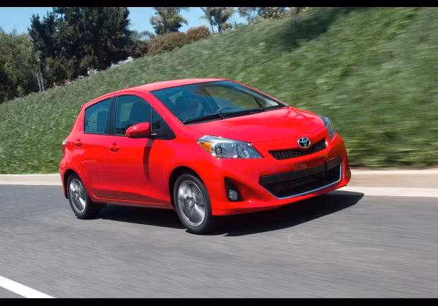 Toyota Yaris có giá 15.140 USD, nhỏ gọn và dễ lái. Toyota Yaris có giá 15.140 USD, nhỏ gọn và dễ lái.