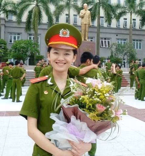 Cô gái khuyết tật giàu lòng hướng thiện ảnh 2 Nữ thủ khoa Học viện Cảnh sát và bài học về tính kỷ luật
