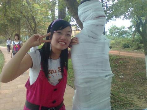 Lê Thị Hòa (xem chi tiết về nữ sinh này) Lê Thị Hòa (xem chi tiết về nữ sinh này)