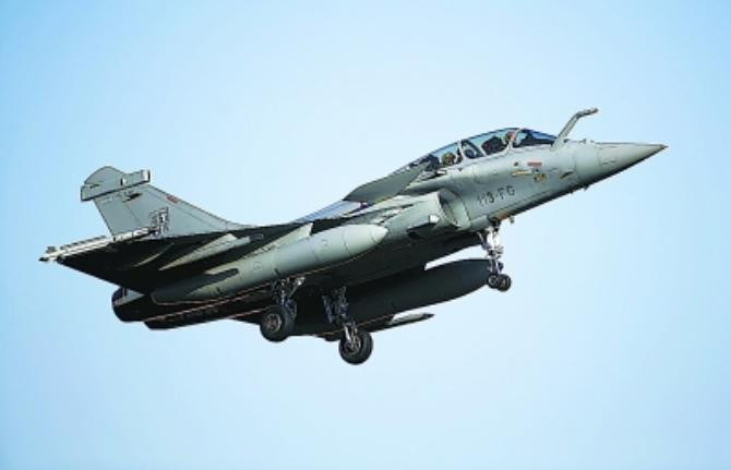 Máy bay chiến đấu Rafale do Pháp sản xuất