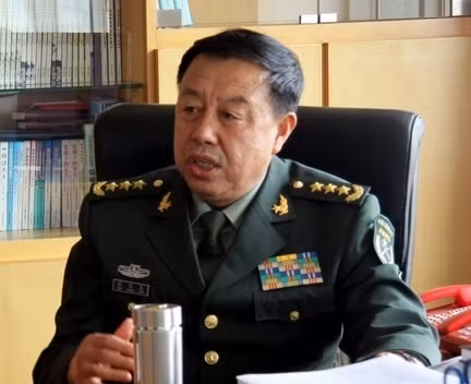 Ông Phạm Trường Long, Phó chủ tịch Quân ủy trung ương đảng Cộng sản Trung Quốc, lon Thượng tướng. Ông Phạm Trường Long, Phó chủ tịch Quân ủy trung ương đảng Cộng sản Trung Quốc, lon Thượng tướng.
