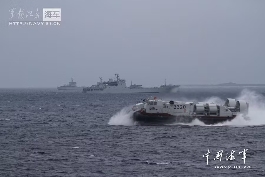 Hạm đội Nam Hải, Trung Quốc tập trận gây căng thẳng trên Biển Đông. Hạm đội Nam Hải, Trung Quốc tập trận gây căng thẳng trên Biển Đông.
