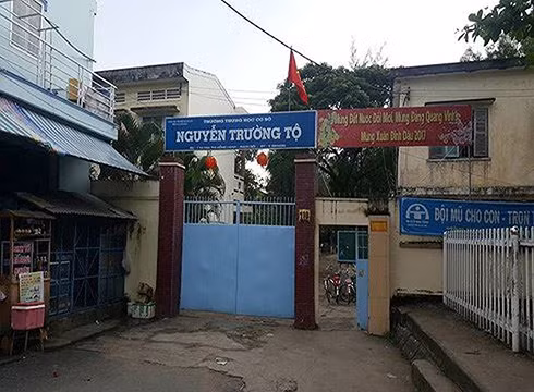 Trường trung học cơ sở Nguyễn Trường Tộ, thành phố Rạch Giá, tỉnh Kiên Giang (ảnh: P.L) Trường trung học cơ sở Nguyễn Trường Tộ, thành phố Rạch Giá, tỉnh Kiên Giang (ảnh: P.L)