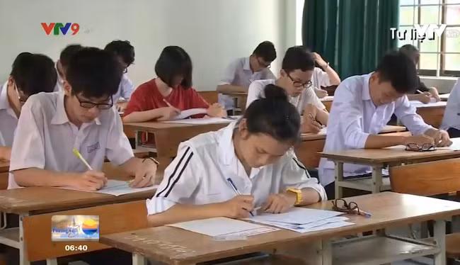 Thầy Sơn Quang Huyến băn khoăn về những tiêu chí xét tuyển đại học mới ảnh 2