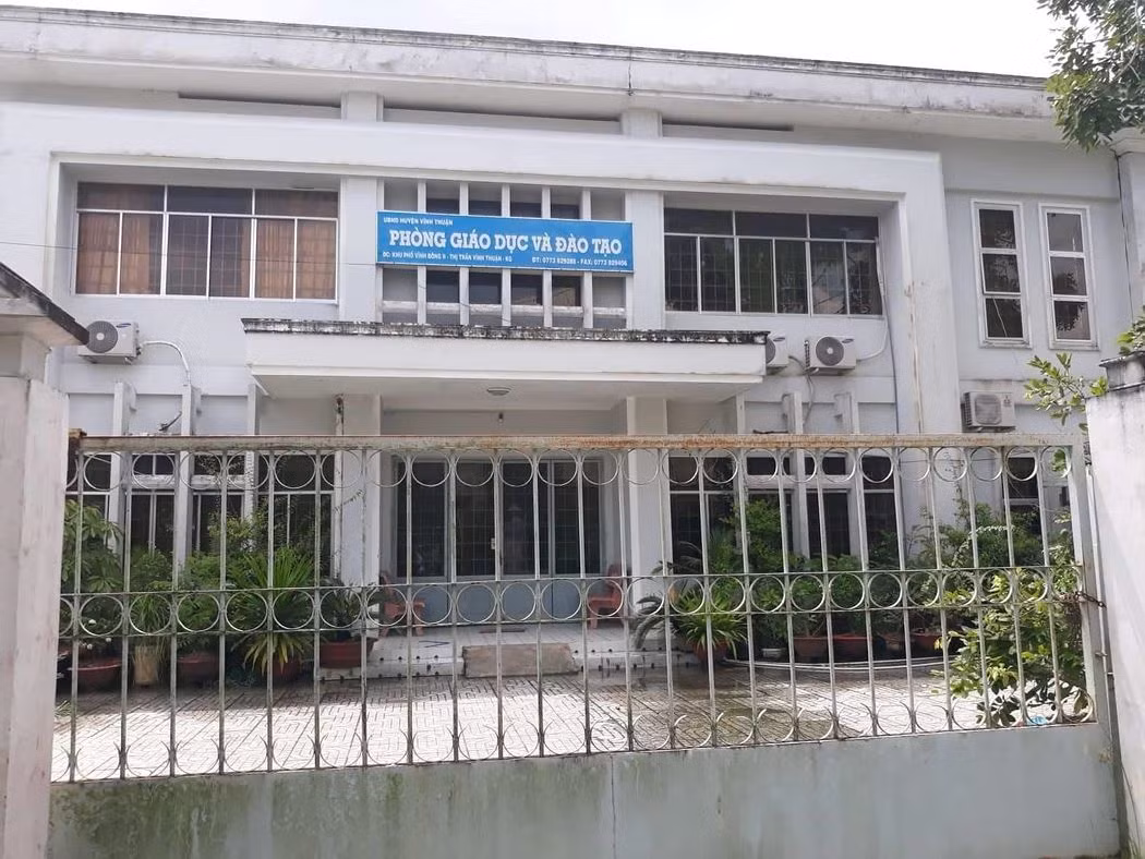 Ông Huỳnh Minh Tâm ăn gan hùm hay sao mà dám làm thế?