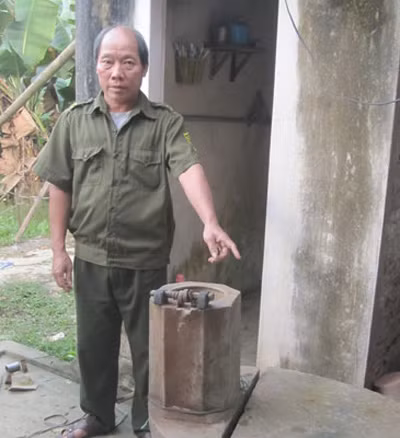 Giếng nước, nơi tên Toán sau khi trói bà Thắng rồi ném xuống đó