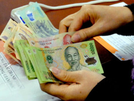 Lương phải trả đủ, thưởng là tùy