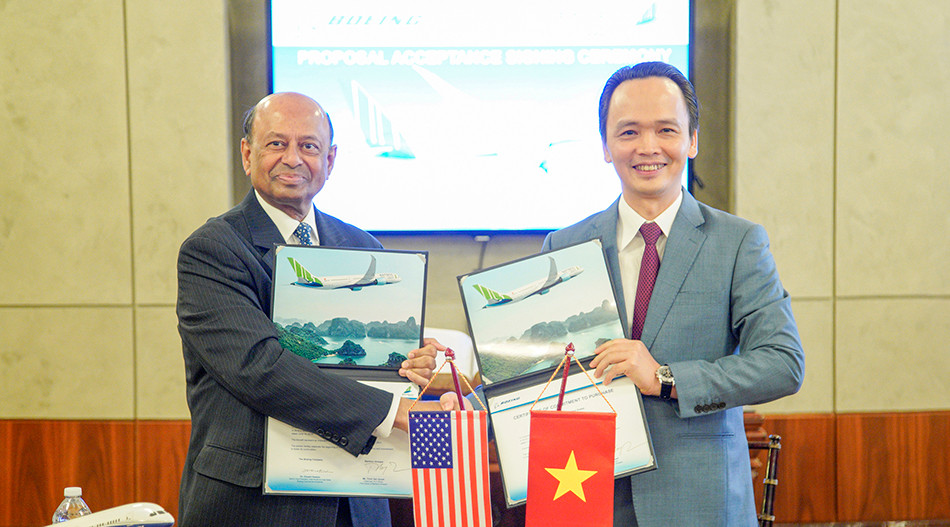 Ông Trịnh Văn Quyết - Chủ tịch FLC, Chủ tịch Bamboo Airways ký thỏa thuận mua 20 máy bay Boeing trị giá lên đến 5,6 tỷ đô la Mỹ. Ảnh: FLC News