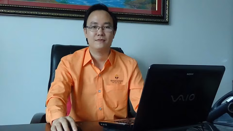 Luật sư Lê Minh Trường cho rằng, đối chiếu các văn bản pháp luật không có khái niệm thu phí ô tô vào đường dẫn ga hàng không. Ảnh: NVCC.
