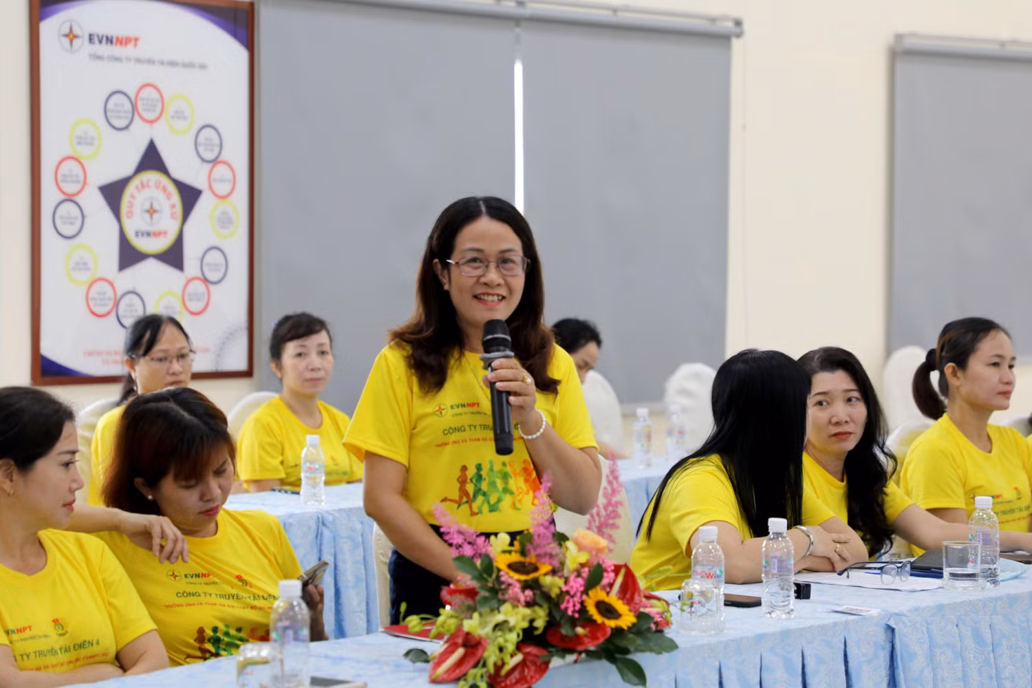 Phát biểu tham luận của tổ nữ công cơ quan 2 cho hoạt động nữ công.