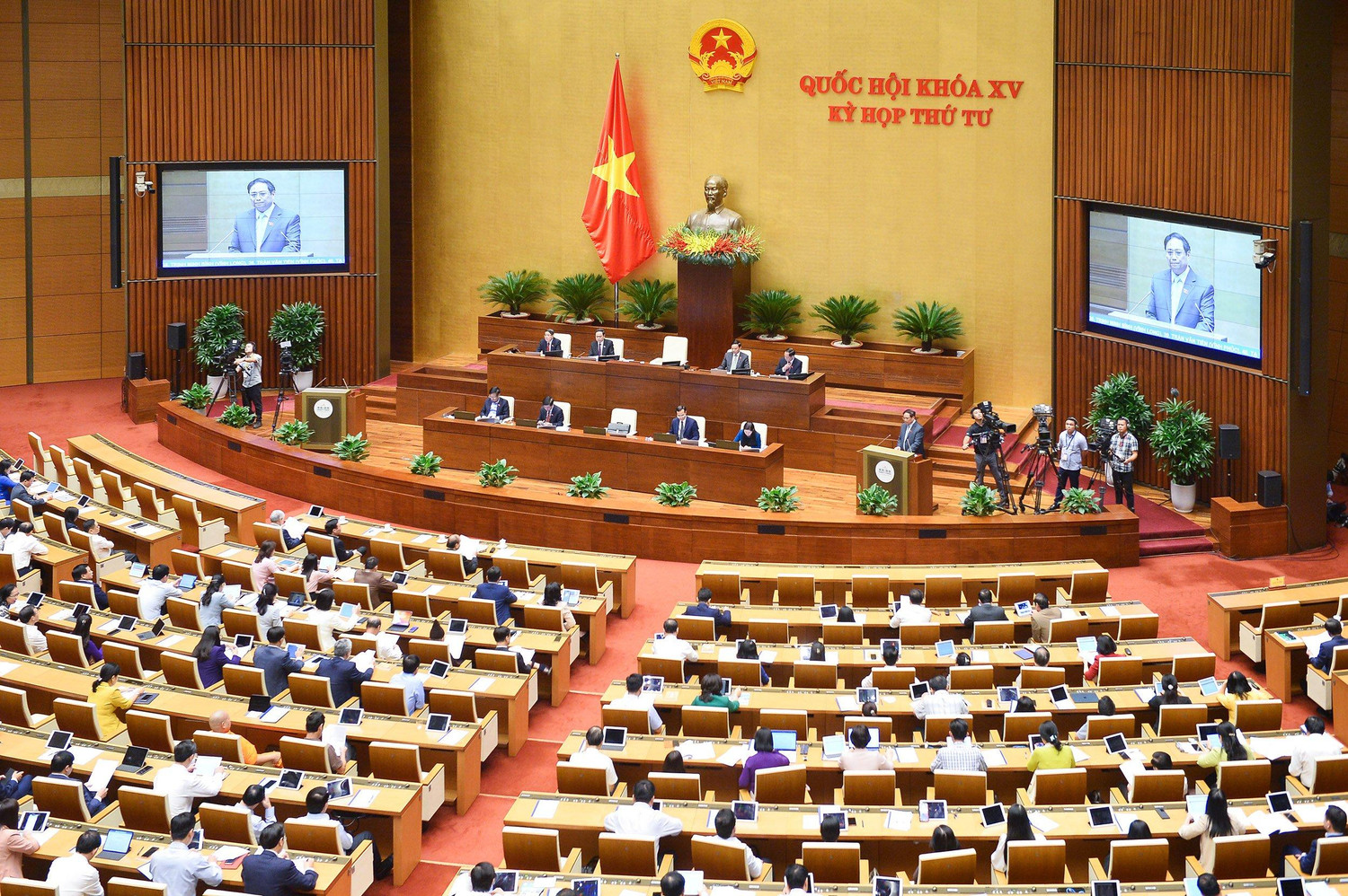 Toàn cảnh phiên họp. Ảnh: quochoi.vn.