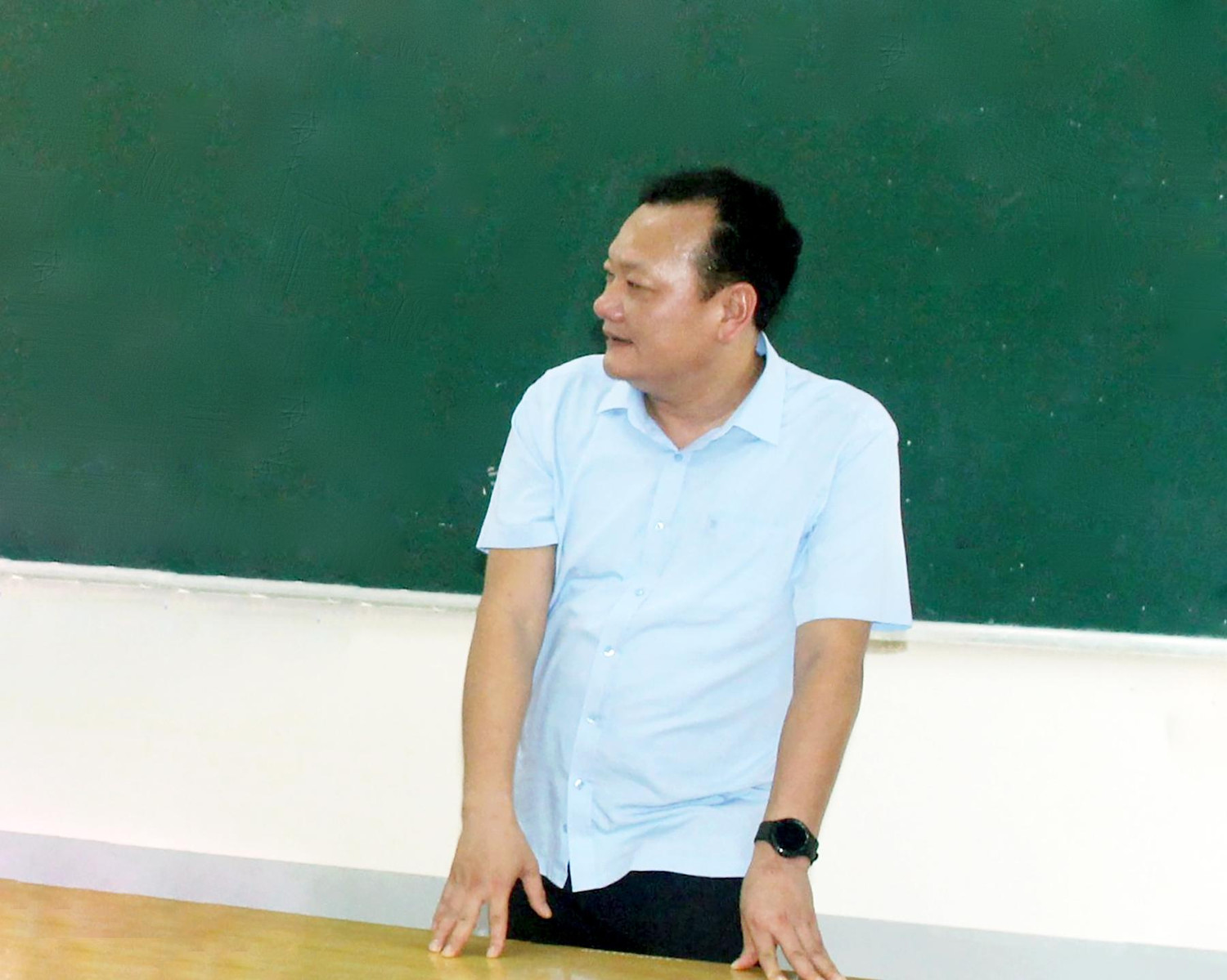 Ông Quàng Văn Lâm (Phó Giám đốc Sở Giáo dục và Đào tạo tỉnh Sơn La) thông tin về công tác triển khai xã hội hóa giáo dục trên địa bàn. (Ảnh: NVCC). Ông Quàng Văn Lâm (Phó Giám đốc Sở Giáo dục và Đào tạo tỉnh Sơn La) thông tin về công tác triển khai xã hội hóa giáo dục trên địa bàn. (Ảnh: NVCC).