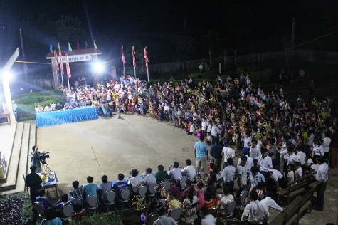 Đêm Trung Thu "Vầng trăng yêu thương" đã có rất nhiều các em nhỏ và phụ huynh các em đến tham dự