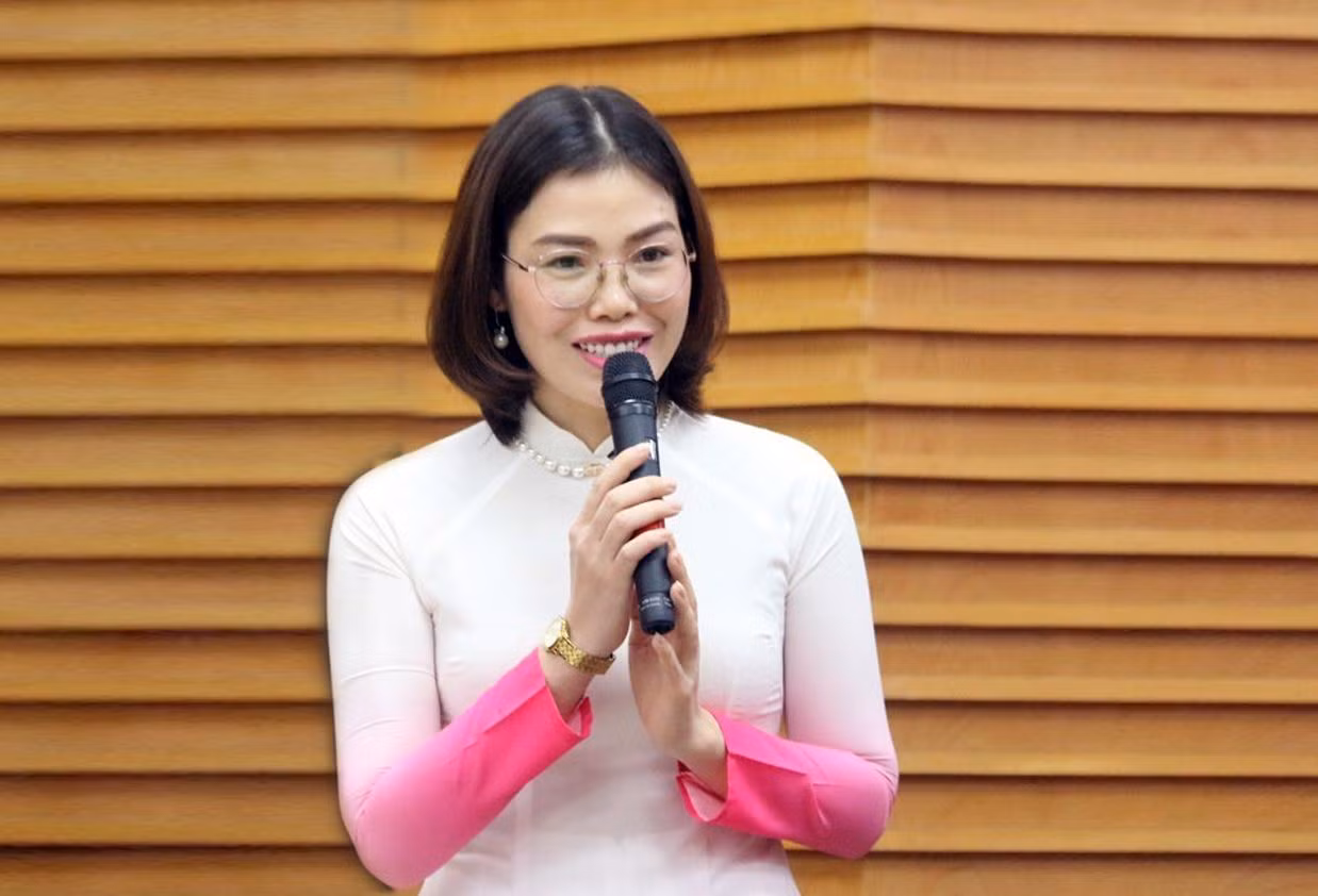 Cô Phạm Thị Hệ Ngân - Giáo viên dạy lớp 5 Trường Tiểu học Thanh Xuân Trung (quận Thanh Xuân, Hà Nội) tham gia dự thi “Nhà giáo Hà Nội tâm huyết, sáng tạo” lần thứ 5 năm học 2020 – 2021. Ảnh: NVCC.