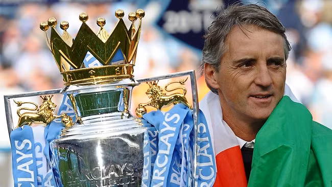 HLV Mancini giúp Man City đoạt chức VĐQG sau 44 năm HLV Mancini giúp Man City đoạt chức VĐQG sau 44 năm