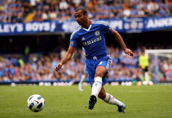 Sir Alex đang rất 'kết' Ashley Cole Sir Alex đang rất 'kết' Ashley Cole