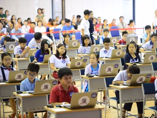 Thí sinh tham dự cuộc thi English Champion 2018. (Ảnh: Ban tổ chức)