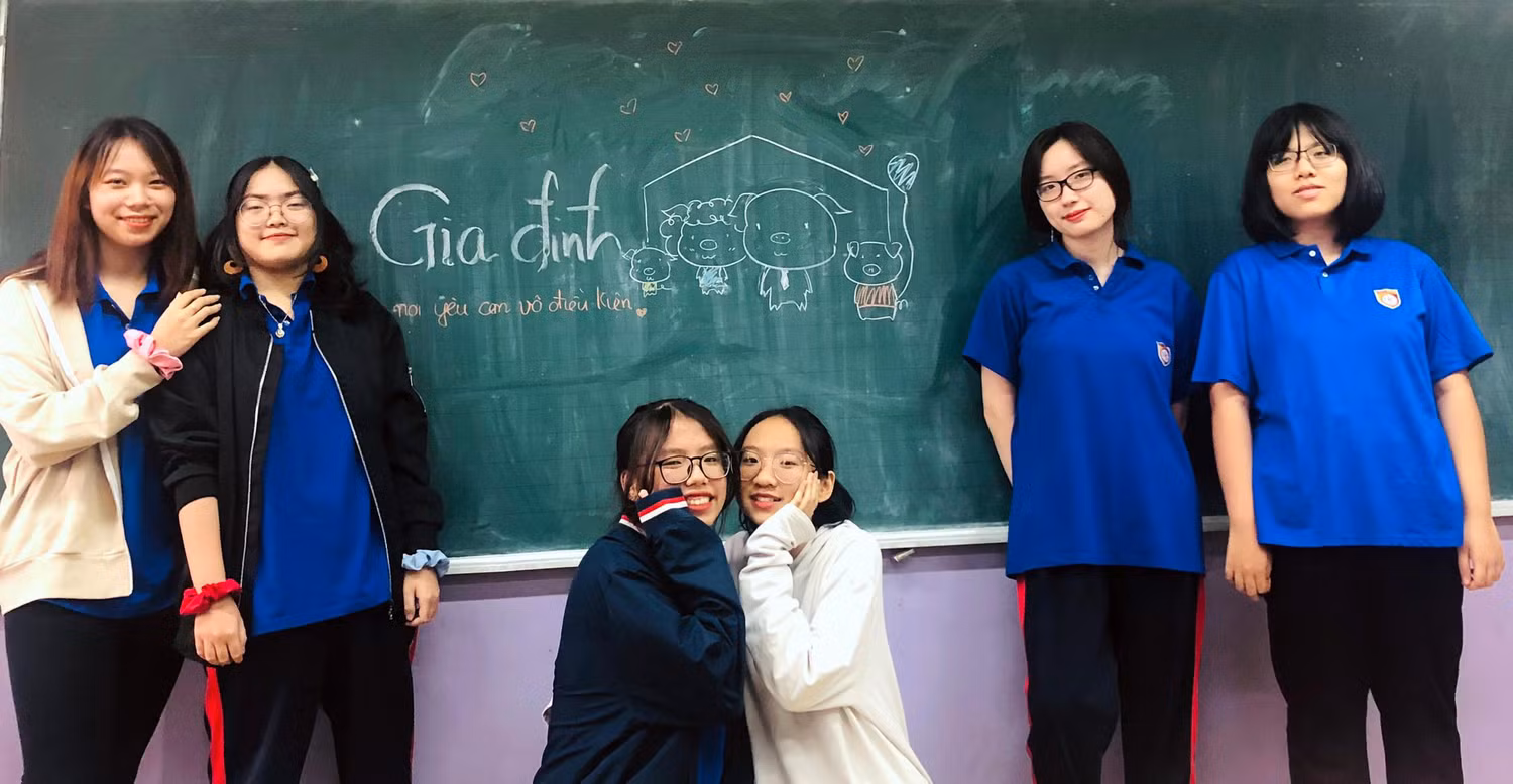 Học sinh Trường Nguyễn Bỉnh Khiêm, Cầu Giấy, Hà Nội. Ảnh: Nhân vật cung cấp.