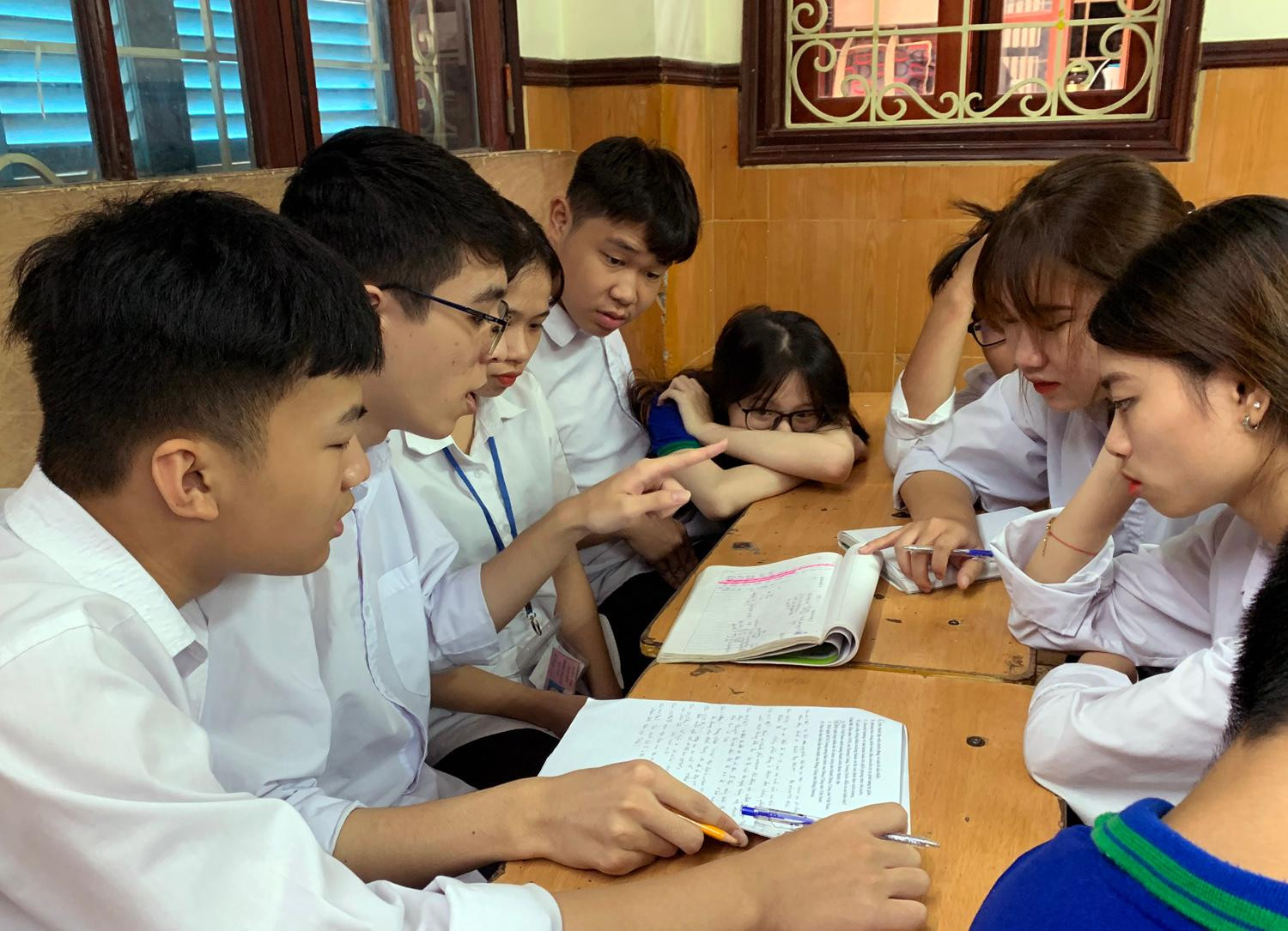 Cô giáo Thúy cho biết: "Theo kinh nghiệm nếu các em đã thích thú, học không nhàm chán như vậy thì các con sẽ không bao giờ sợ môn Lịch sử”. Ảnh: Nhân vật cung cấp.