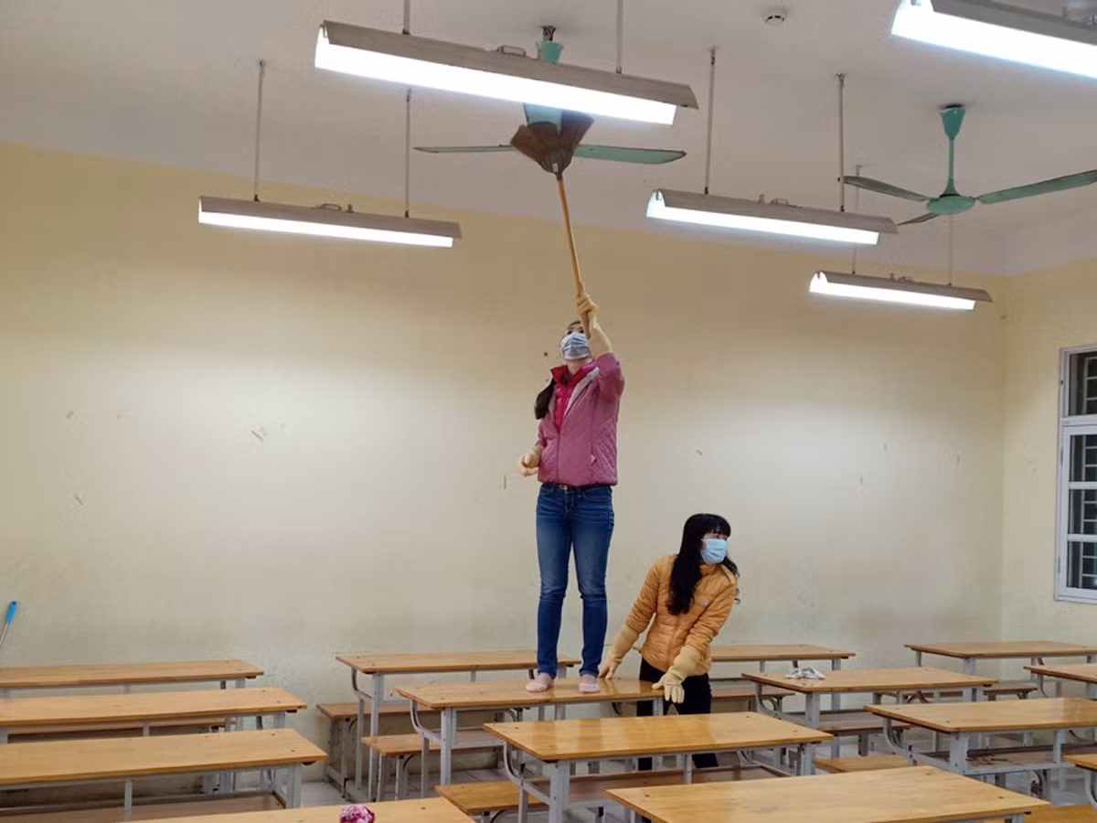 Tất cả các trang thiết bị đều được khử khuẩn. Ảnh: Yên Hòa.