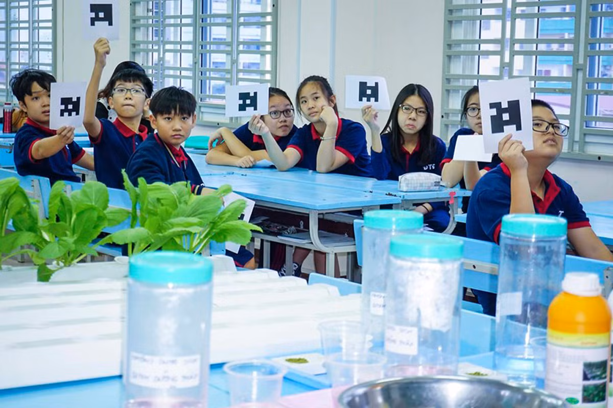Không phải trường nào cũng dễ dàng dạy và học online trong thời gian chống dịch