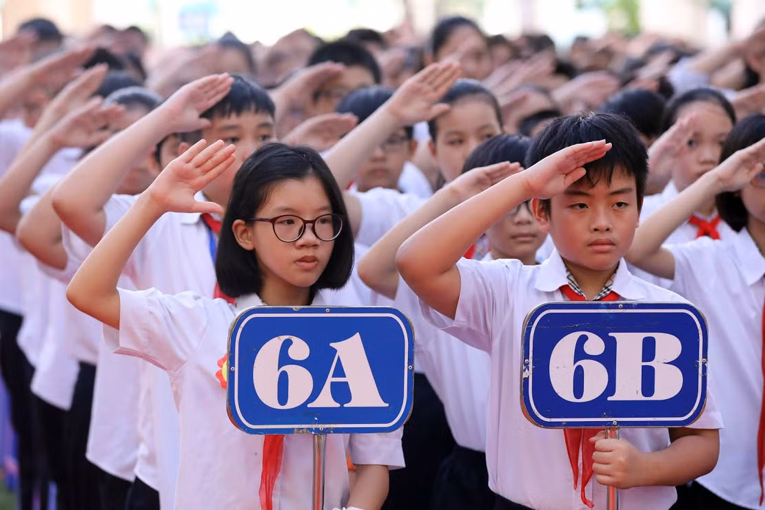 Trường Trung học cơ sở Lê Ngọc Hân nổi tiếng là cái nôi đào tạo được nhiều thế hệ học sinh tài năng của Hà Nội. Ảnh: Tùng Dương.