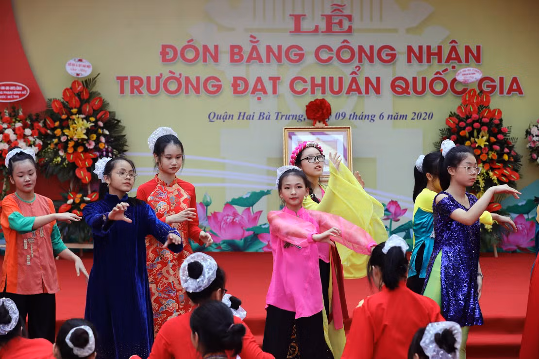 Nhà trường luôn chú trọng tới việc phát triển toàn diện cho học sinh. Ảnh: Tùng Dương.