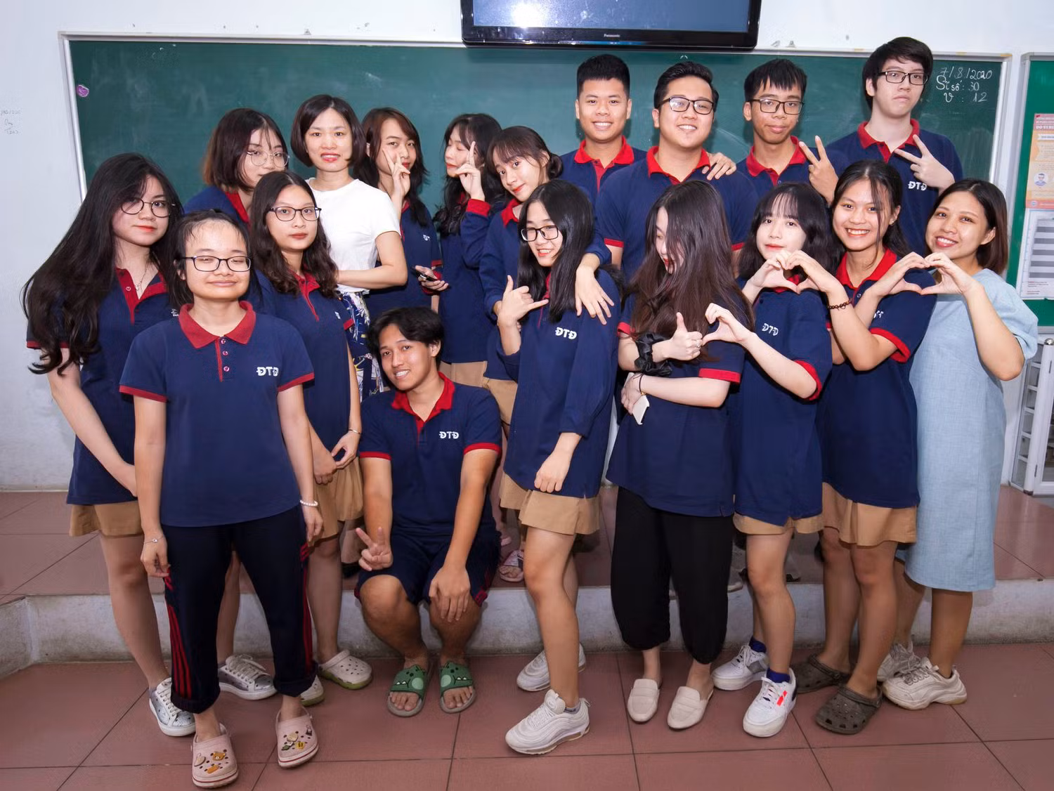 Khi ngồi trên ghế đại học thì không có bài học nào về công tác chủ nhiệm, vậy nên các giáo viên đều được trải qua một quá trình học trực tiếp tại trường nơi công tác. Ảnh: Nhân vật cung cấp.