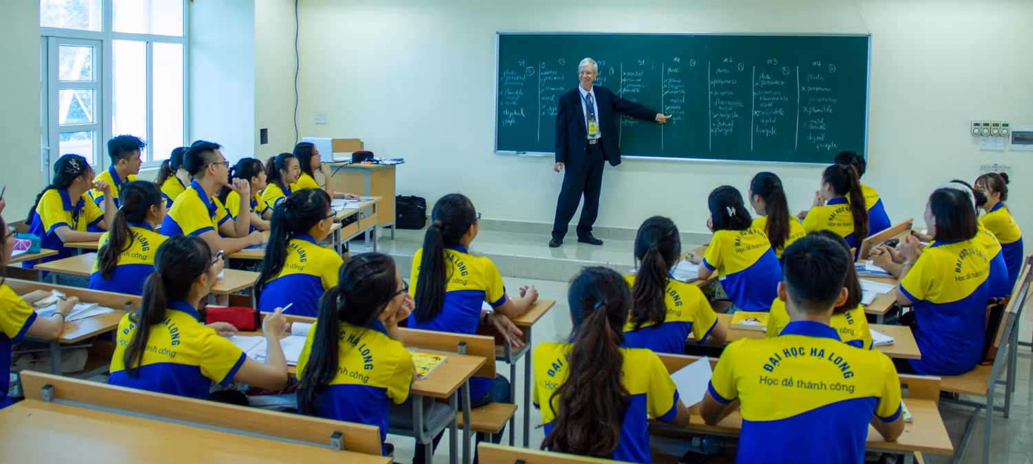 Trường Đại học Hạ Long giảm bớt một phương thức tuyển sinh đối với hệ Đại học năm 2022 (Ảnh: NTCC)