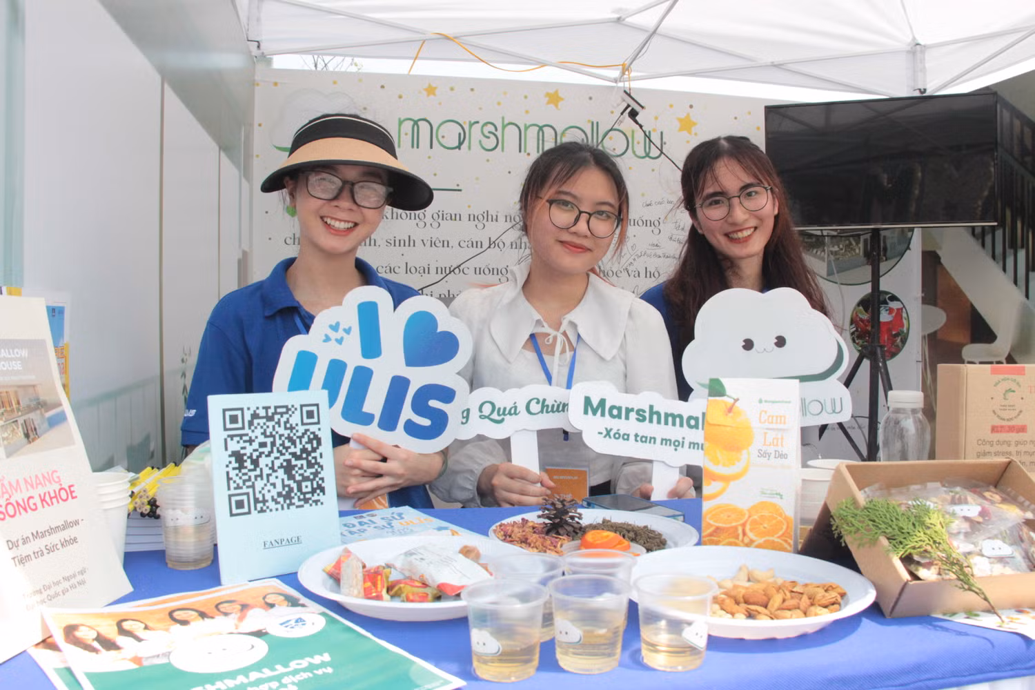 Sinh viên Trường Đại học Ngoại ngữ Hà Nội với cẩm nang sức khỏe.