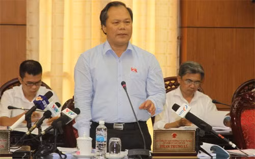 Chủ nhiệm Ủy ban Pháp luật Phan Trung Lý góp ý sửa Luật Đất đai - Ảnh: NH. Chủ nhiệm Ủy ban Pháp luật Phan Trung Lý góp ý sửa Luật Đất đai - Ảnh: NH.