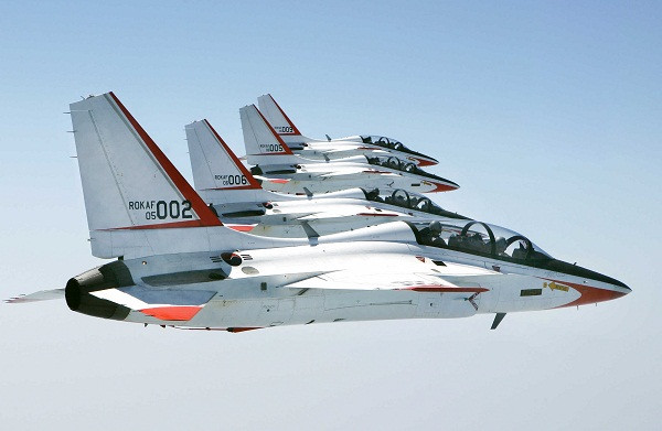 Máy bay huấn luyện T-50 Golden Eagle