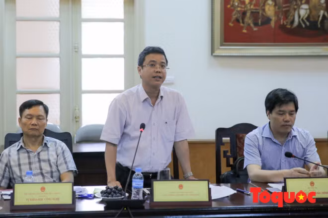Ông Nguyễn Lê Phúc- Phó Tổng Giám đốc Cổng Thông tin điện tử Chính phủ phát biểu tại buổi làm việc. Ông Nguyễn Lê Phúc- Phó Tổng Giám đốc Cổng Thông tin điện tử Chính phủ phát biểu tại buổi làm việc.