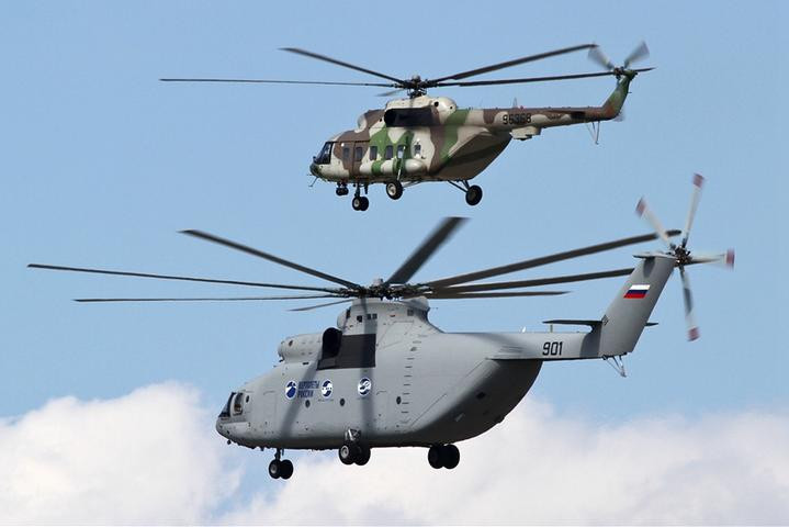 Máy bay trực thăng Mi-26T2 Nga (gần) Máy bay trực thăng Mi-26T2 Nga (gần)