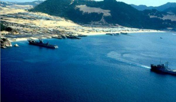 Vịnh Cam Ranh, Việt Nam