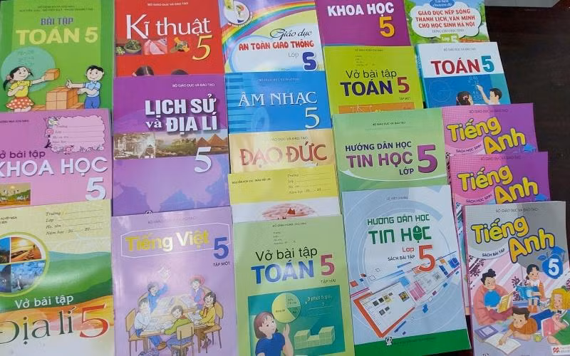 Sách giáo khoa lớp 5 năm học 2022-2023 (ảnh minh họa: báo Nhân Dân)