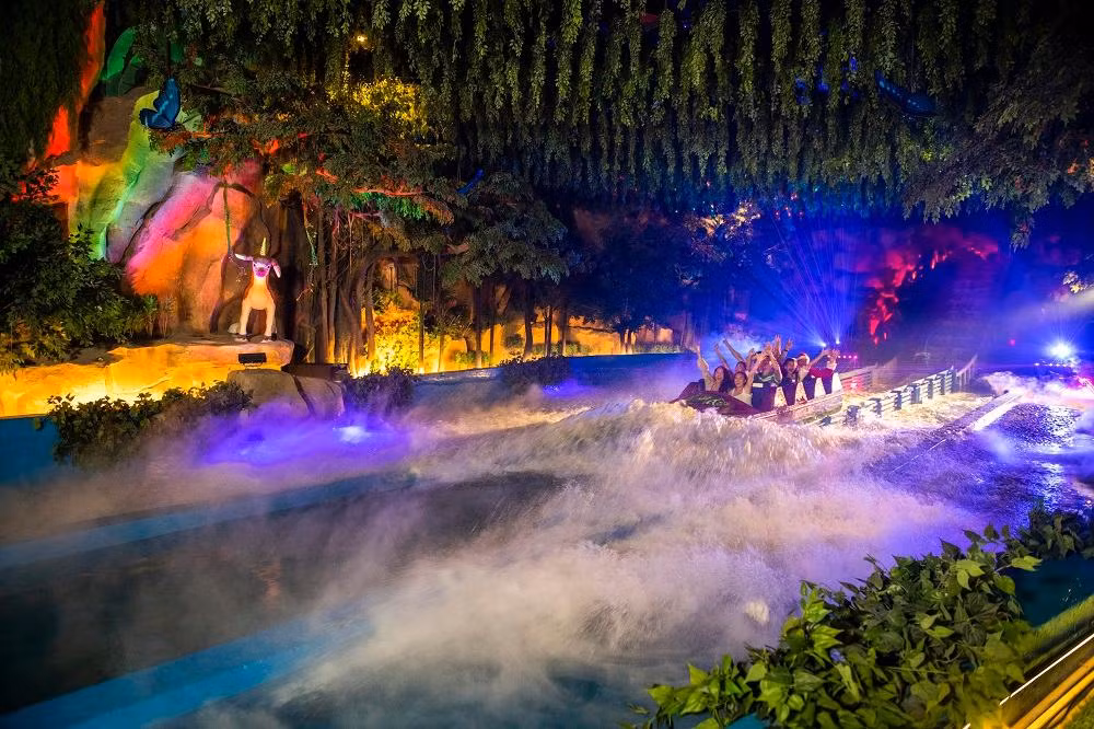 Tata world River adventure – Trò chơi thuyền nước bóng tối tại VinWonders Nha Trang Tata world River adventure – Trò chơi thuyền nước bóng tối tại VinWonders Nha Trang