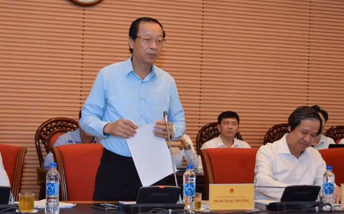Thứ trưởng Bộ Giáo dục và Đào tạo Phạm Ngọc Thưởng báo cáo tại cuộc làm việc. Ảnh: Cổng thông tin điện tử Bộ Giáo dục và Đào tạo Thứ trưởng Bộ Giáo dục và Đào tạo Phạm Ngọc Thưởng báo cáo tại cuộc làm việc. Ảnh: Cổng thông tin điện tử Bộ Giáo dục và Đào tạo