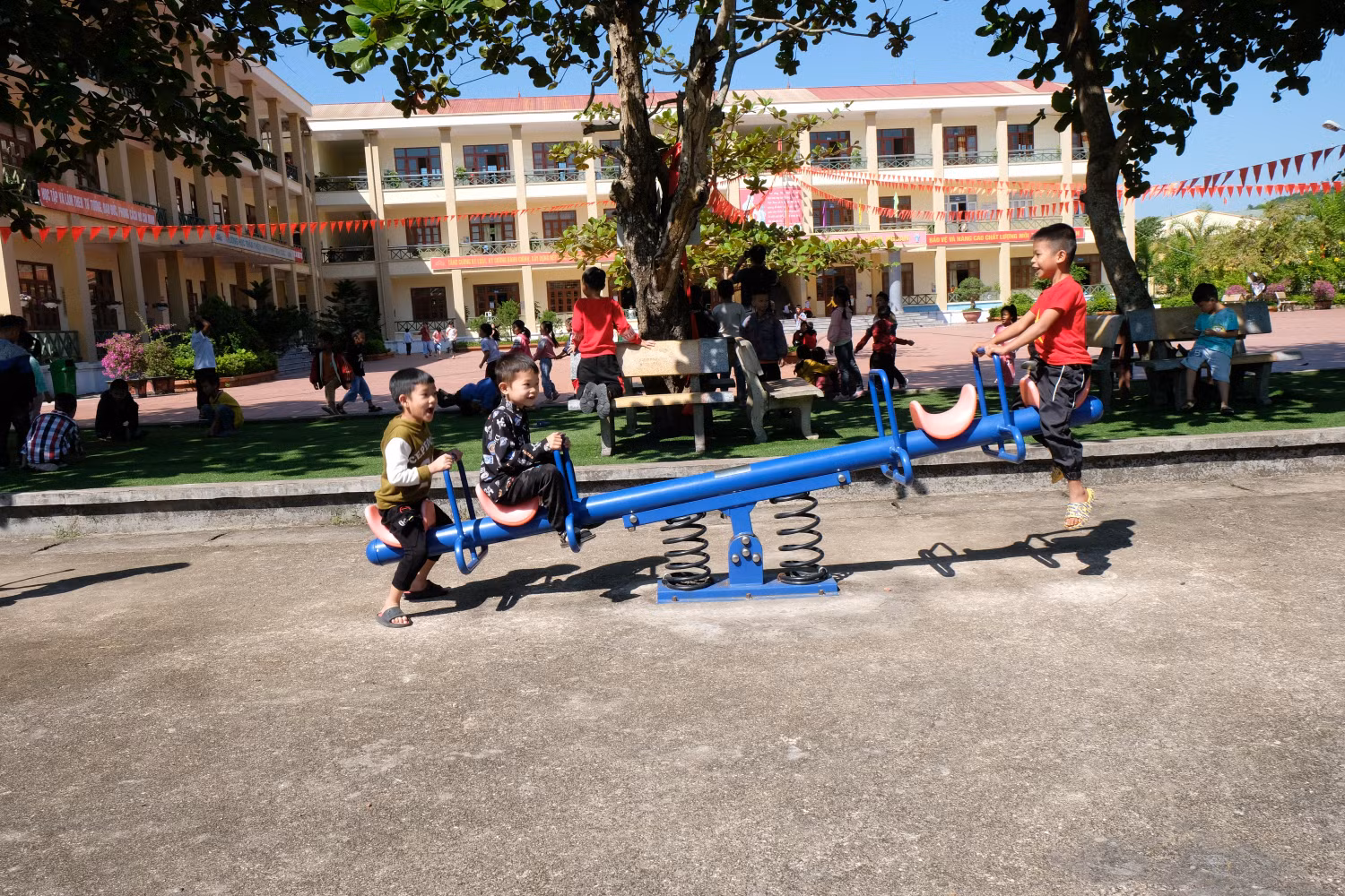 Trong giai đoạn hiện nay, giáo dục đứng trước những yêu cầu đột phá về đổi mới trước những cơ hội và thách thức của cuộc cách mạng công nghiệp lần thứ tư. Ảnh minh họa