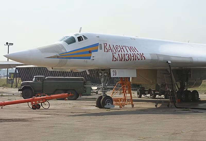 Oanh tạc cơ chiến lược Tu-160