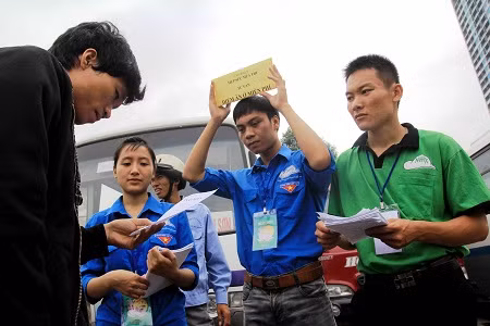 Xem đáp án môn Vật lí - Xem đáp án môn Toán - Xem đáp án môn Hóa - Xem đáp án môn Ngoại ngữ Khối A1