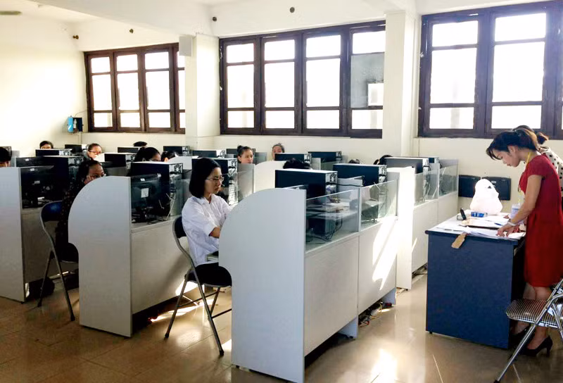 Một Hội đồng thi tại Đại học Vinh - Nghệ An. Một Hội đồng thi tại Đại học Vinh - Nghệ An.