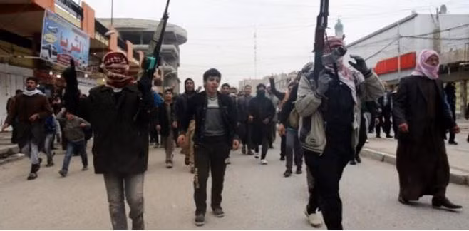 Lưc lượng khủng bố IS tại Iraq. Ảnh: The Huffington Post.