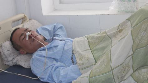 Anh Tiến được đưa vào cấp cứu tại Bệnh viện Đa khoa Nghệ An vì căn bệnh xơ gan tái phát Anh Tiến được đưa vào cấp cứu tại Bệnh viện Đa khoa Nghệ An vì căn bệnh xơ gan tái phát