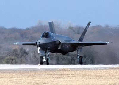 Nhật Bản đã đặt mua 42 máy bay chiến đấu tàng hình F-35 của Mỹ