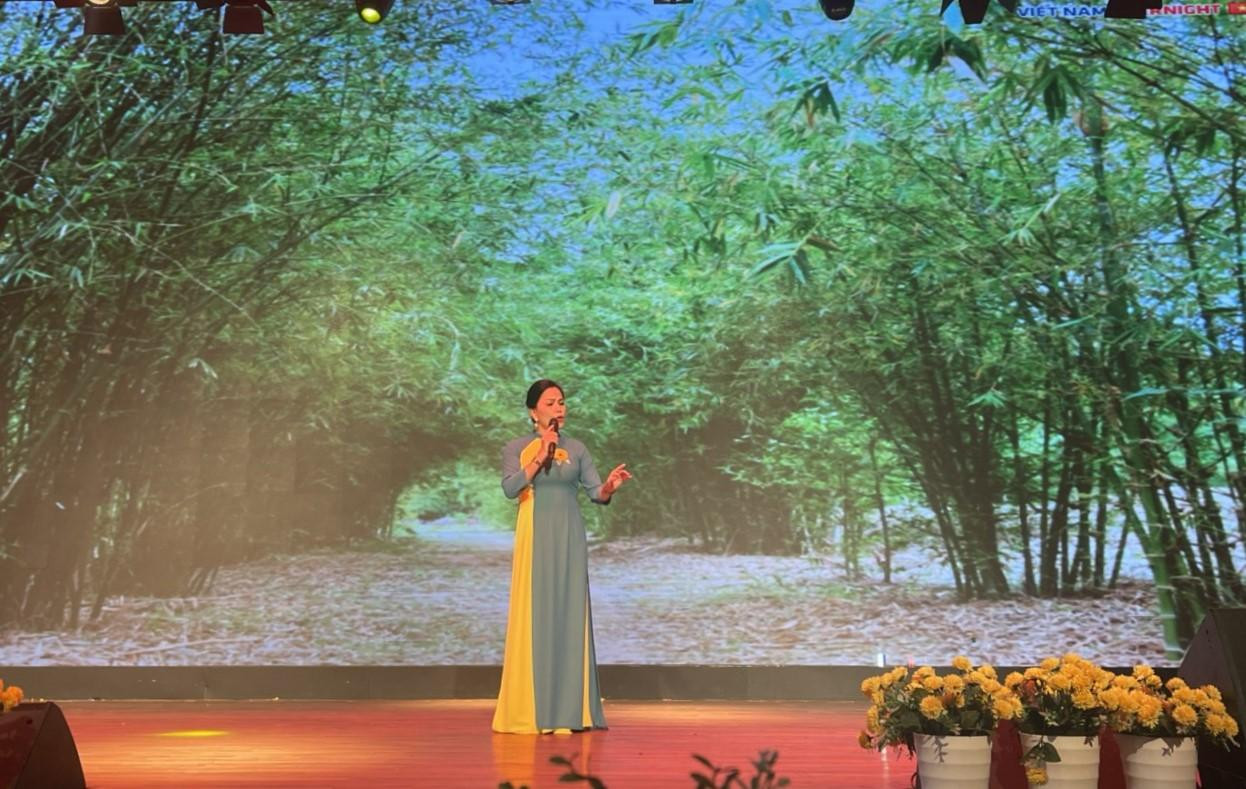11 đội thi đã mang đến không khí sôi động cho hội thi năm 2022 (Ảnh: Phạm Linh)